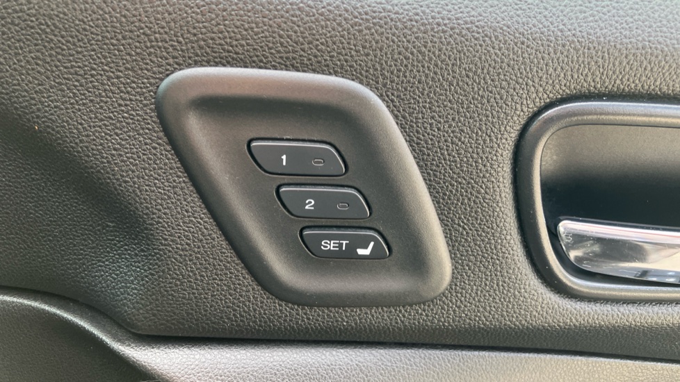 Honda CR-V 2.2 i-DTEC EX 5dr Auto Diesel Estate - Image 30