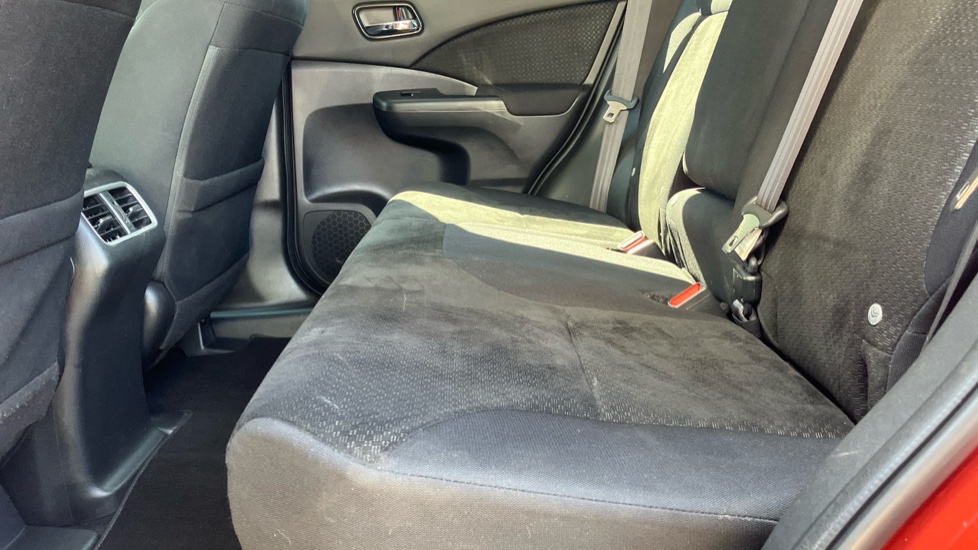 Honda CR-V 2.0 i-VTEC SE Plus 5dr Auto [Nav] Petrol Estate - Image 16