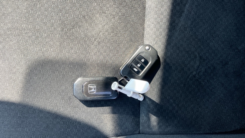 Honda CR-V 2.0 i-VTEC SE Plus 5dr Auto [Nav] Petrol Estate - Image 20