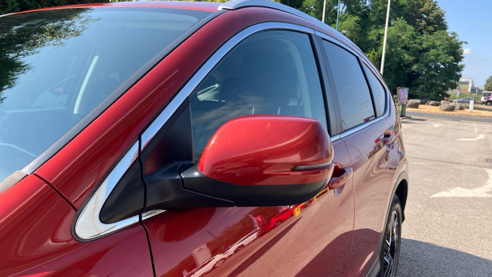 Honda CR-V 2.0 i-VTEC SE Plus 5dr Auto [Nav] Petrol Estate - Image 34