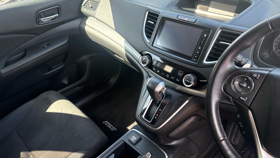 Honda CR-V 2.0 i-VTEC SE Plus 5dr Auto [Nav] Petrol Estate - Image 14
