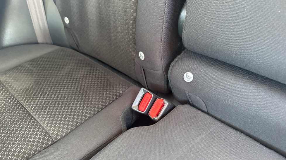 Honda CR-V 2.0 i-VTEC SE Plus 5dr Auto [Nav] Petrol Estate - Image 17