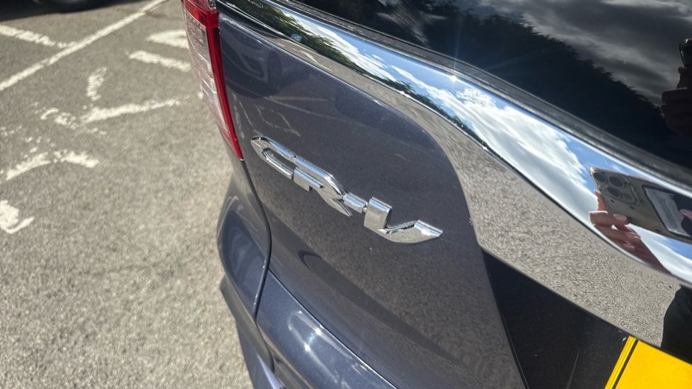 Honda CR-V 2.0 i-VTEC SE Plus 5dr Auto [Nav] Petrol Estate - Image 24