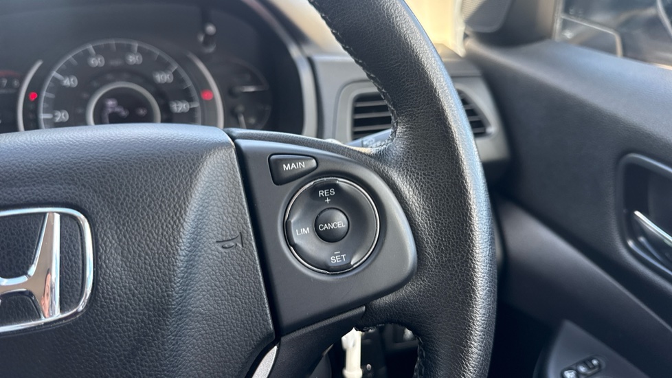 Honda CR-V 2.0 i-VTEC SE Plus 5dr Auto [Nav] Petrol Estate - Image 27