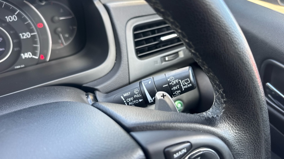 Honda CR-V 2.0 i-VTEC SE Plus 5dr Auto [Nav] Petrol Estate - Image 29