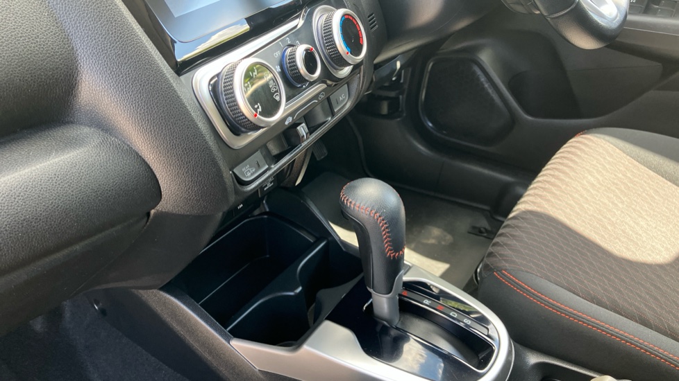 Honda Jazz 1.5 i-VTEC Sport 5dr CVT Petrol Hatchback - Image 13