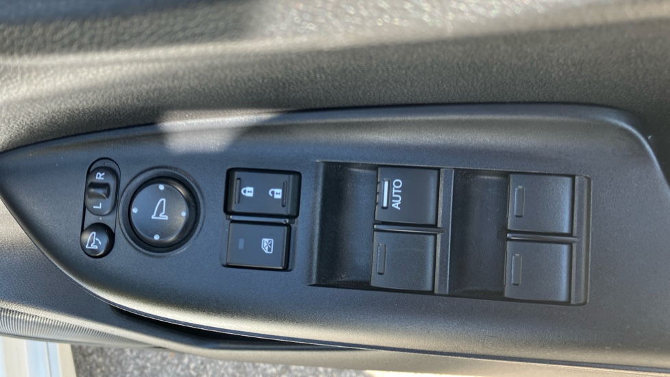 Honda Jazz 1.5 i-VTEC Sport 5dr CVT Petrol Hatchback - Image 29