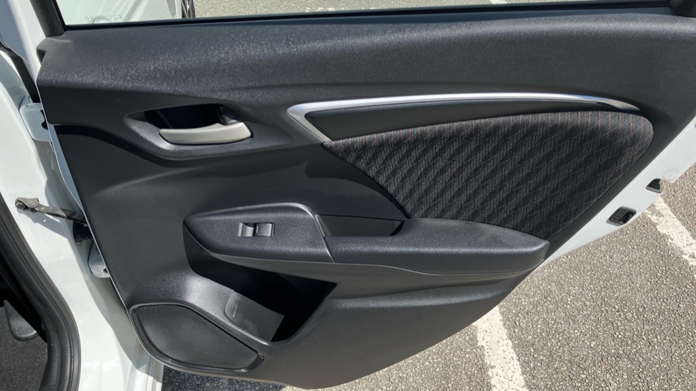 Honda Jazz 1.5 i-VTEC Sport 5dr CVT Petrol Hatchback - Image 31