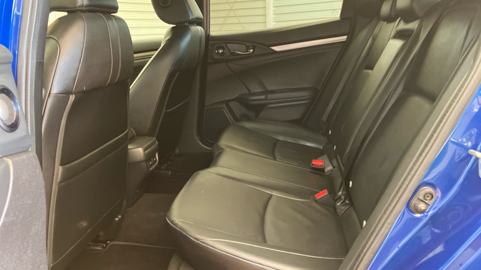 Honda Civic 1.5 VTEC Turbo Prestige 5dr Petrol Hatchback - Image 16
