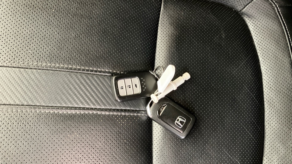 Honda Civic 1.5 VTEC Turbo Prestige 5dr Petrol Hatchback - Image 20