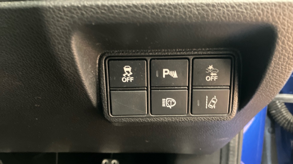 Honda Civic 1.5 VTEC Turbo Prestige 5dr Petrol Hatchback - Image 25