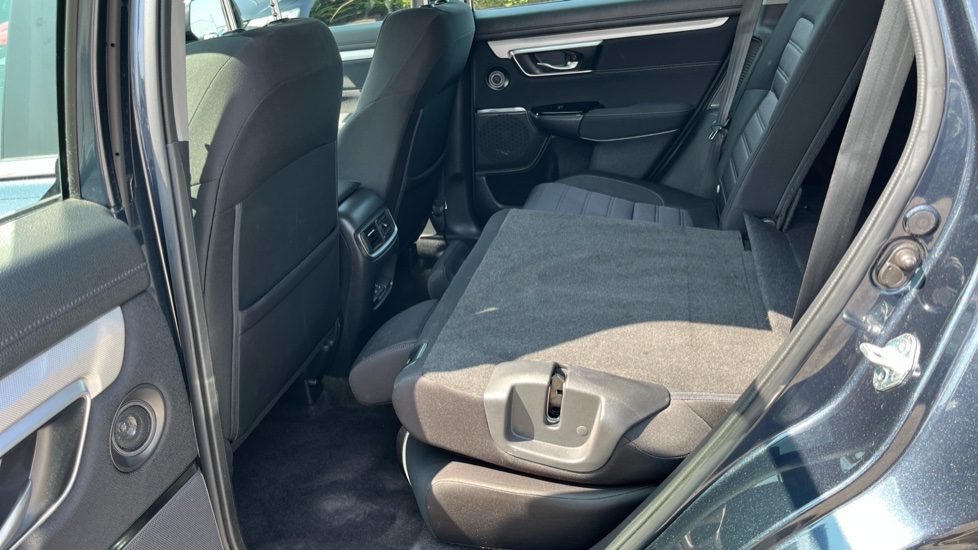 Honda CR-V 2.0 i-MMD Hybrid SE 2WD 5dr eCVT Hybrid Estate - Image 34