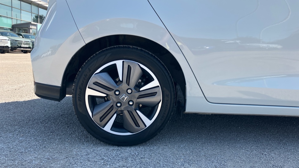 Honda Jazz 1.5 i-MMD Hybrid Advance 5dr eCVT Hybrid Hatchback - Image 9