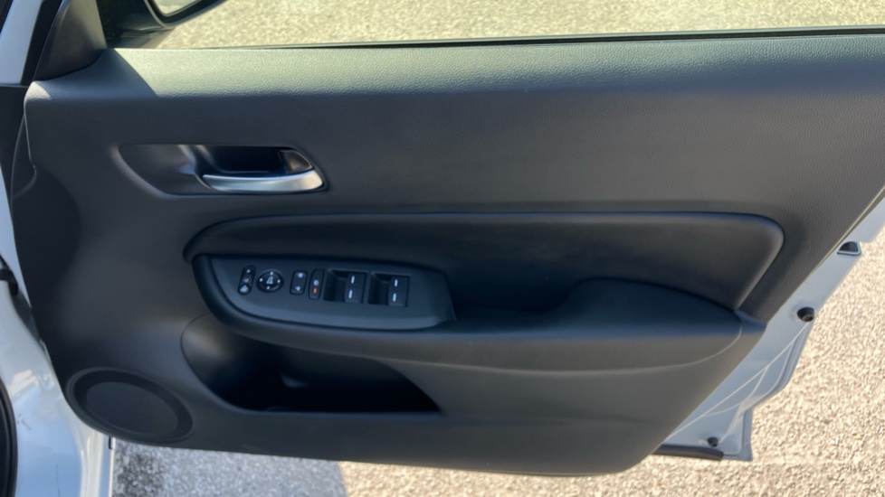 Honda Jazz 1.5 i-MMD Hybrid Advance 5dr eCVT Hybrid Hatchback - Image 21