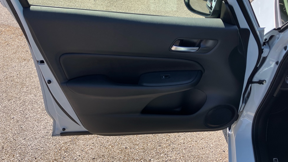 Honda Jazz 1.5 i-MMD Hybrid Advance 5dr eCVT Hybrid Hatchback - Image 25