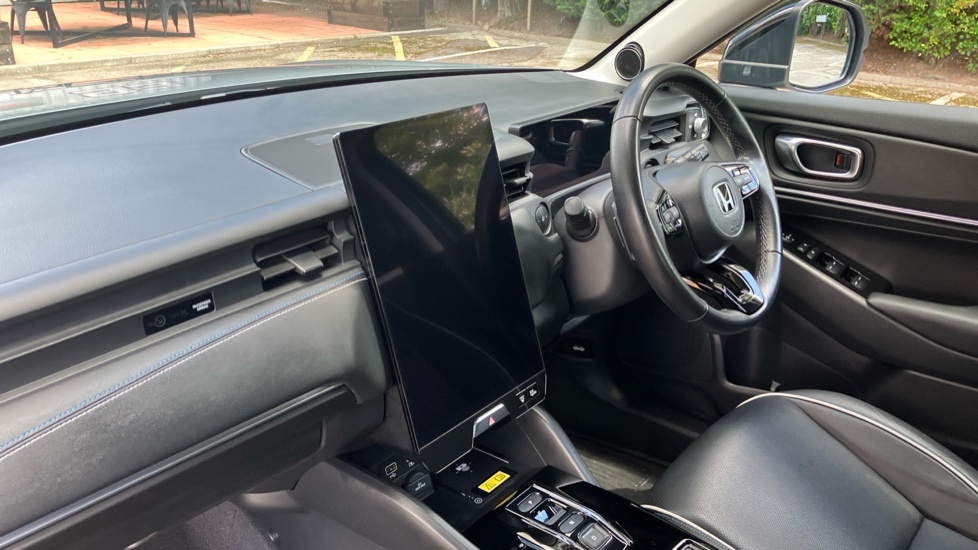 Honda E Ny1 150kW Elegance 69kWh 5dr Auto Electric Hatchback - Image 2