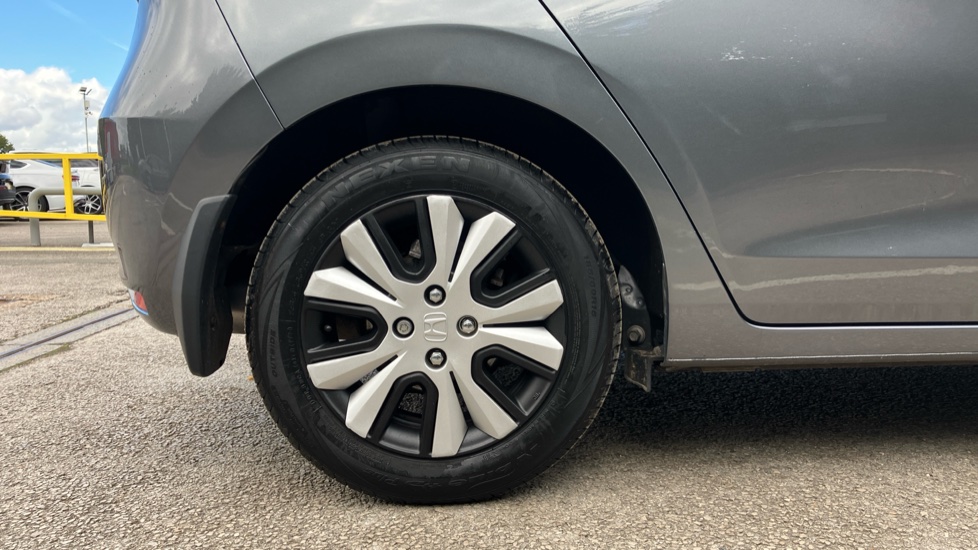 Honda Jazz 1.5 i-MMD Hybrid SR 5dr eCVT Hybrid Hatchback - Image 9