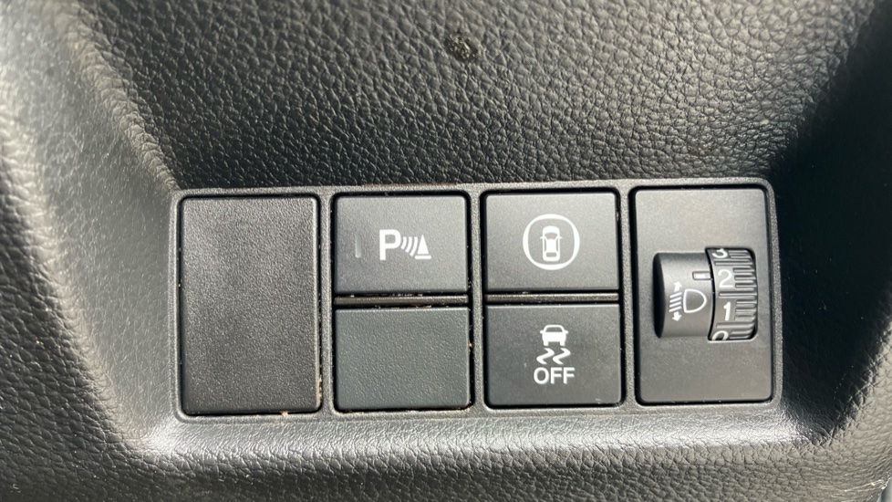 Honda Jazz 1.5 i-MMD Hybrid SR 5dr eCVT Hybrid Hatchback - Image 17