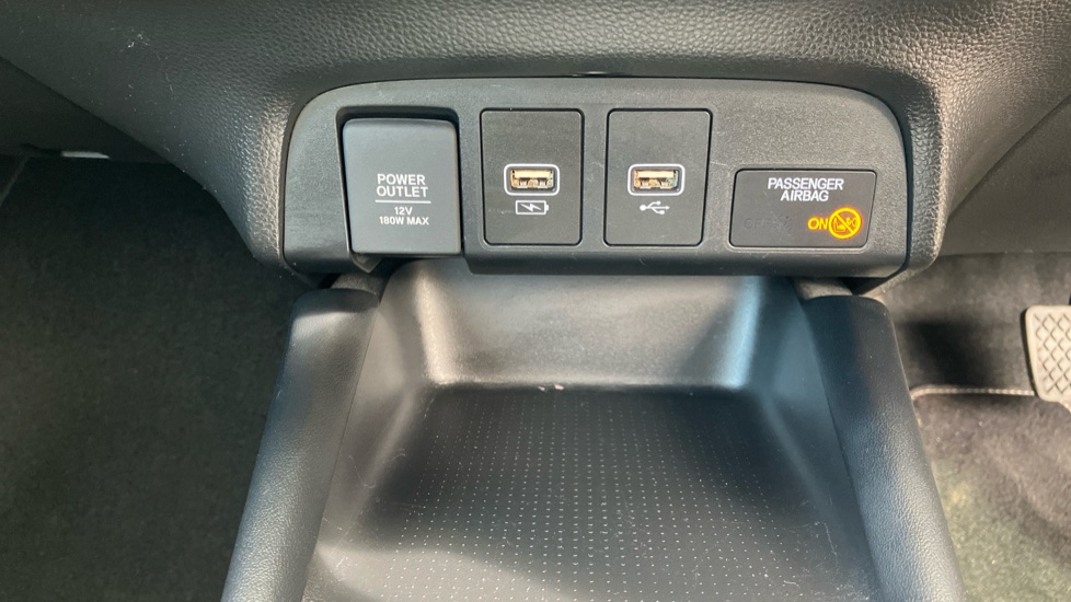 Honda Jazz 1.5 i-MMD Hybrid SR 5dr eCVT Hybrid Hatchback - Image 18