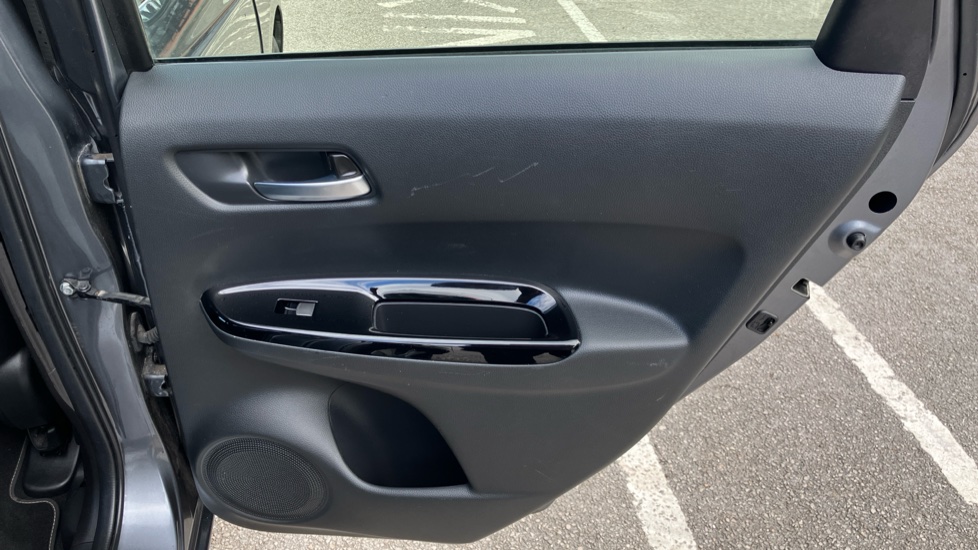 Honda Jazz 1.5 i-MMD Hybrid SR 5dr eCVT Hybrid Hatchback - Image 21