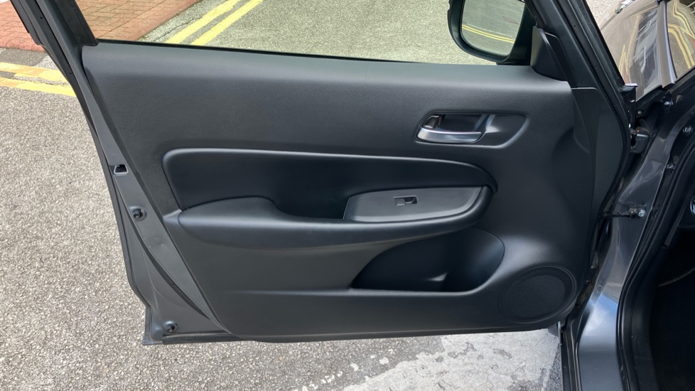 Honda Jazz 1.5 i-MMD Hybrid SR 5dr eCVT Hybrid Hatchback - Image 23