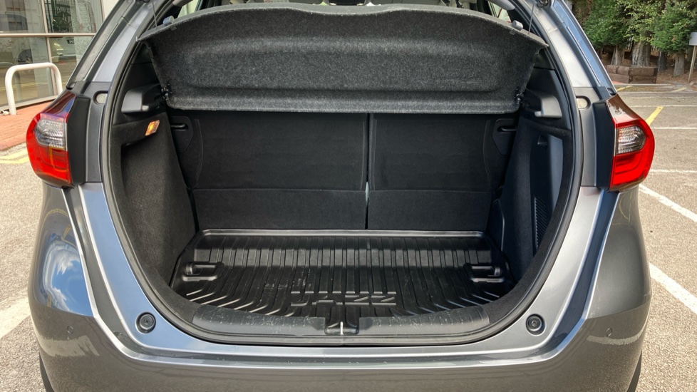 Honda Jazz 1.5 i-MMD Hybrid SR 5dr eCVT Hybrid Hatchback - Image 24