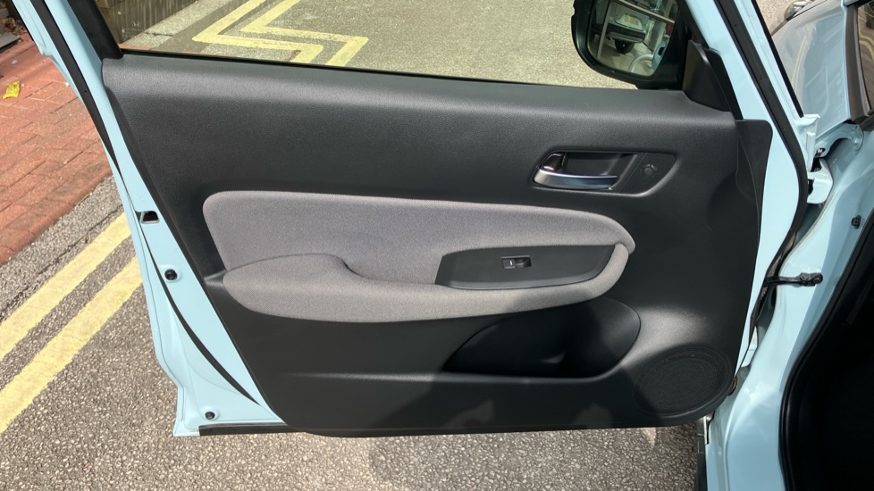 Honda Jazz 1.5 i-MMD Hybrid Crosstar EX 5dr eCVT Hybrid Hatchback - Image 25