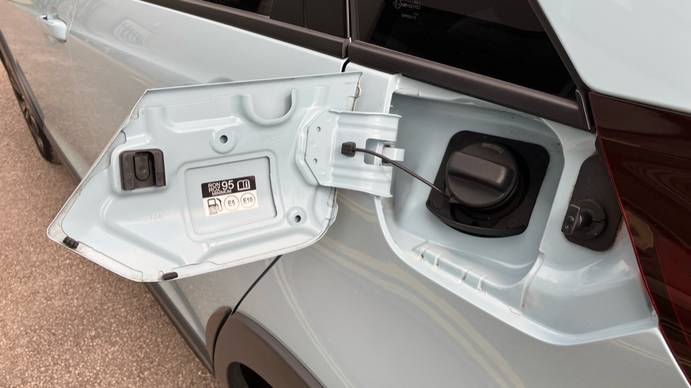 Honda Jazz 1.5 i-MMD Hybrid Crosstar EX 5dr eCVT Hybrid Hatchback - Image 32