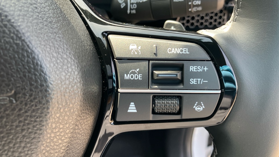 Honda CR-V 2.0 ePHEV Advance Tech 5dr eCVT Estate - Image 13