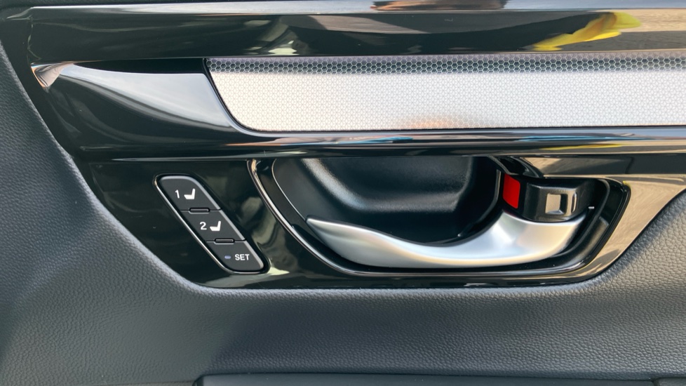 Honda CR-V 2.0 ePHEV Advance Tech 5dr eCVT Estate - Image 23
