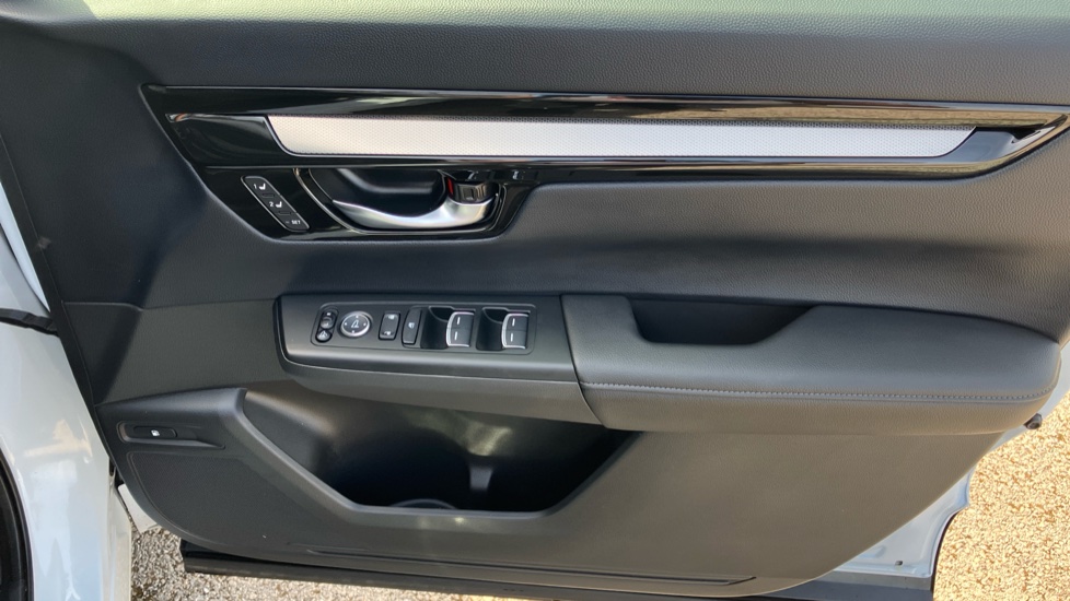 Honda CR-V 2.0 ePHEV Advance Tech 5dr eCVT Estate - Image 24
