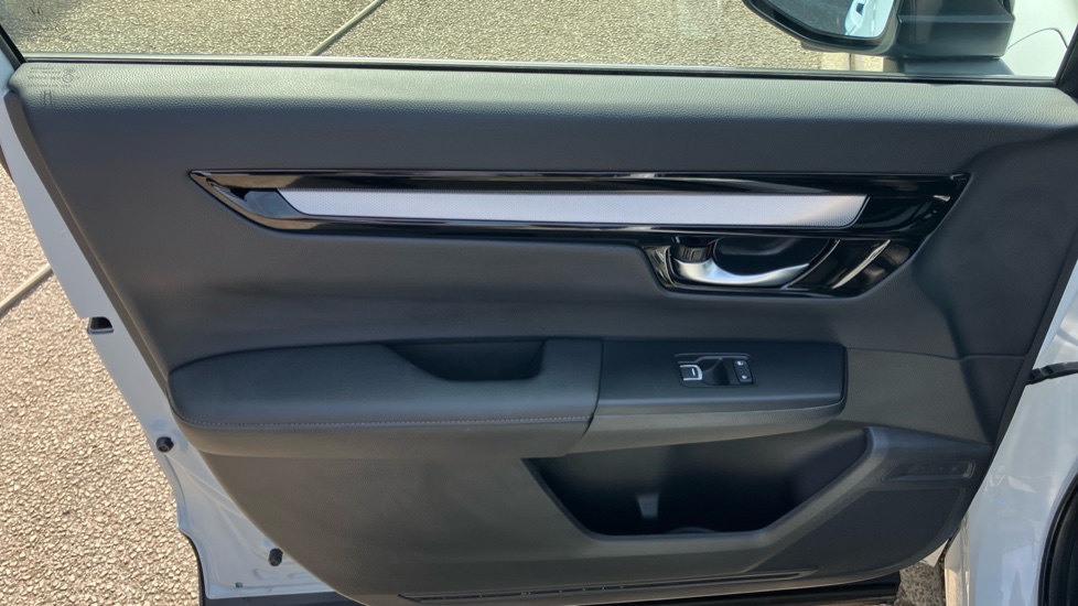 Honda CR-V 2.0 ePHEV Advance Tech 5dr eCVT Estate - Image 27
