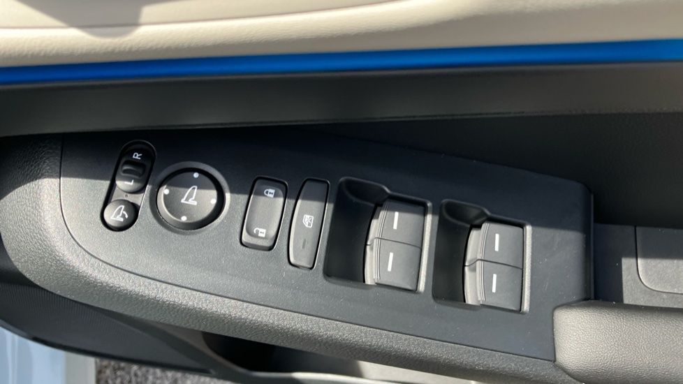Honda HR-V 1.5 eHEV Advance Style 5dr CVT Hybrid Hatchback - Image 20