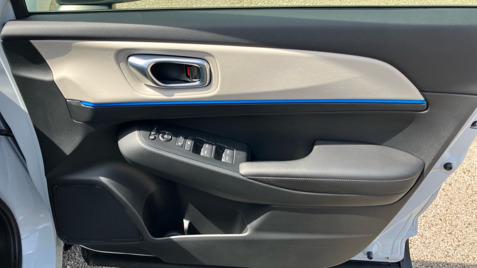 Honda HR-V 1.5 eHEV Advance Style 5dr CVT Hybrid Hatchback - Image 21