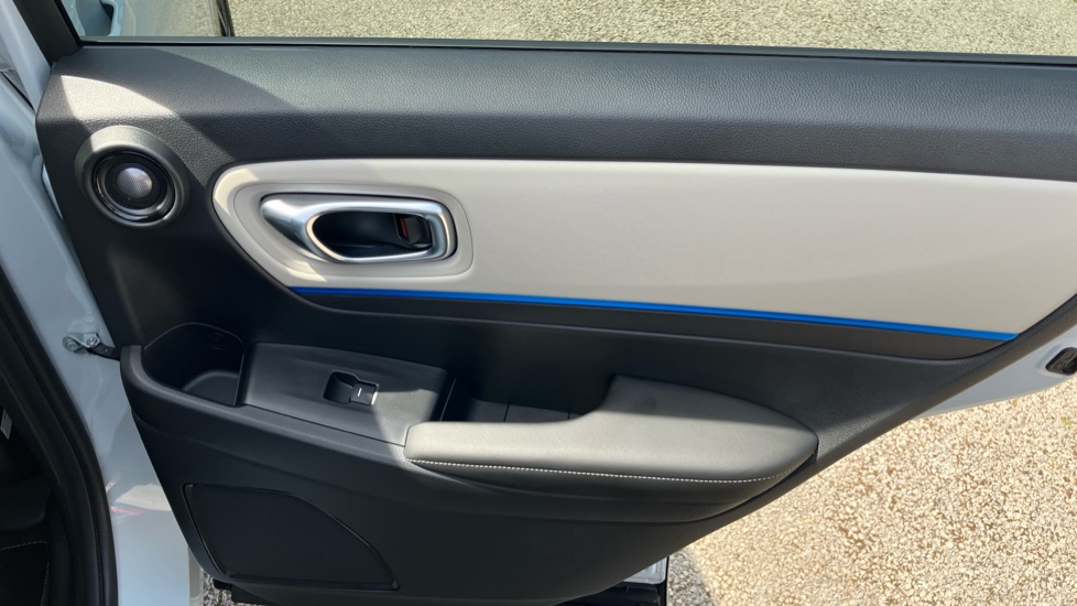 Honda HR-V 1.5 eHEV Advance Style 5dr CVT Hybrid Hatchback - Image 22