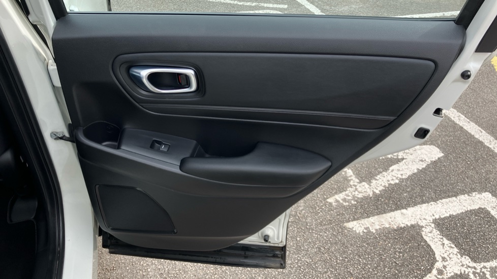 Honda HR-V 1.5 eHEV Elegance 5dr CVT Hybrid Hatchback - Image 21