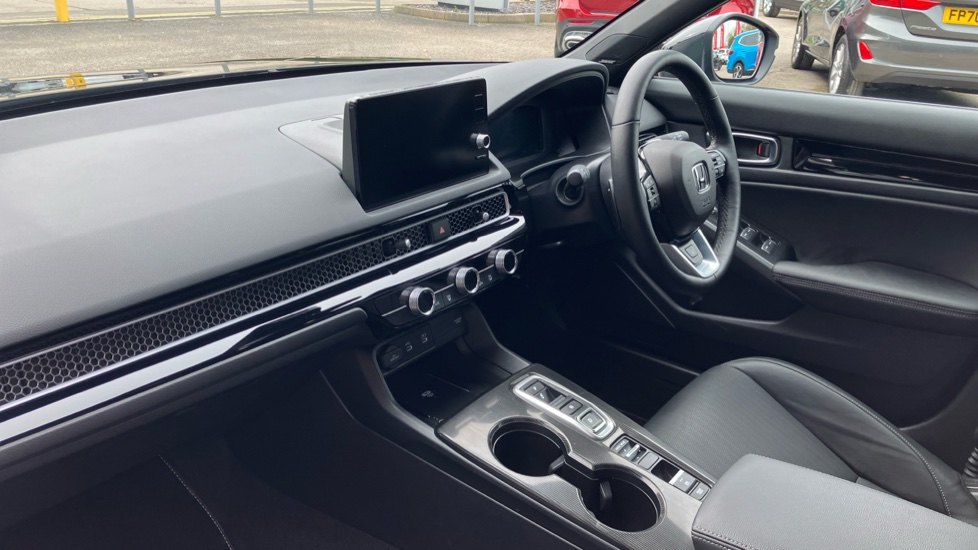 Honda Civic 2.0 eHEV Advance 5dr CVT Hybrid Hatchback - Image 2