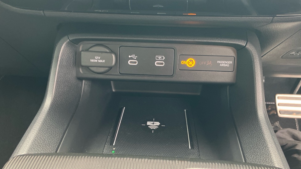 Honda Civic 2.0 eHEV Advance 5dr CVT Hybrid Hatchback - Image 16