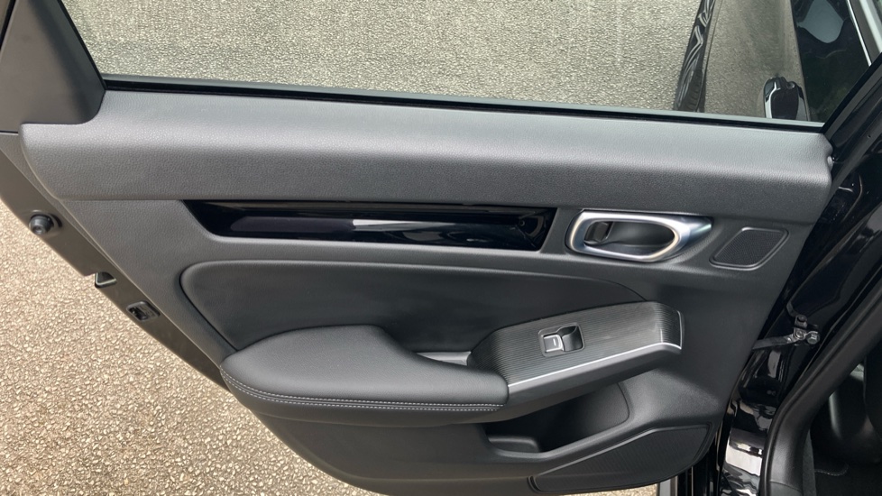 Honda Civic 2.0 eHEV Advance 5dr CVT Hybrid Hatchback - Image 26