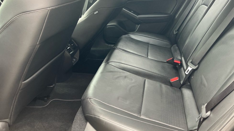 Honda Civic 2.0 eHEV Advance 5dr CVT Hybrid Hatchback - Image 28