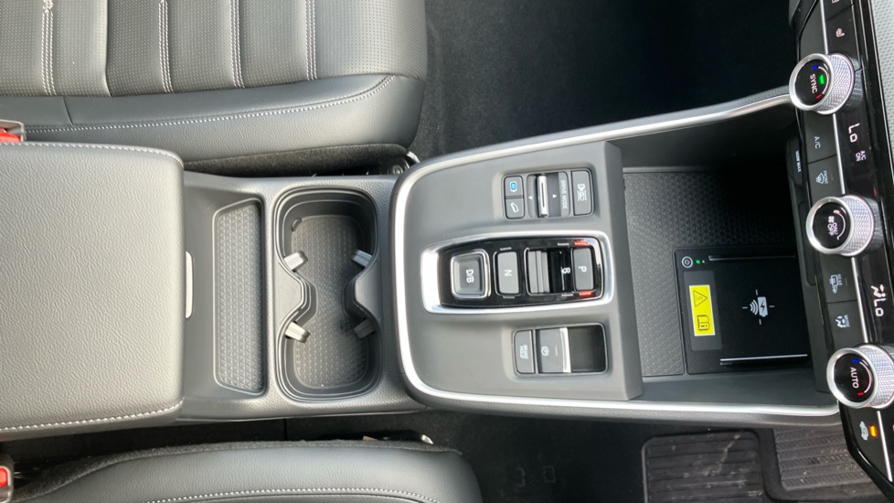 Honda CR-V 2.0 ePHEV Advance Tech 5dr eCVT Estate - Image 21
