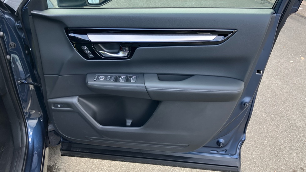 Honda CR-V 2.0 ePHEV Advance Tech 5dr eCVT Estate - Image 25
