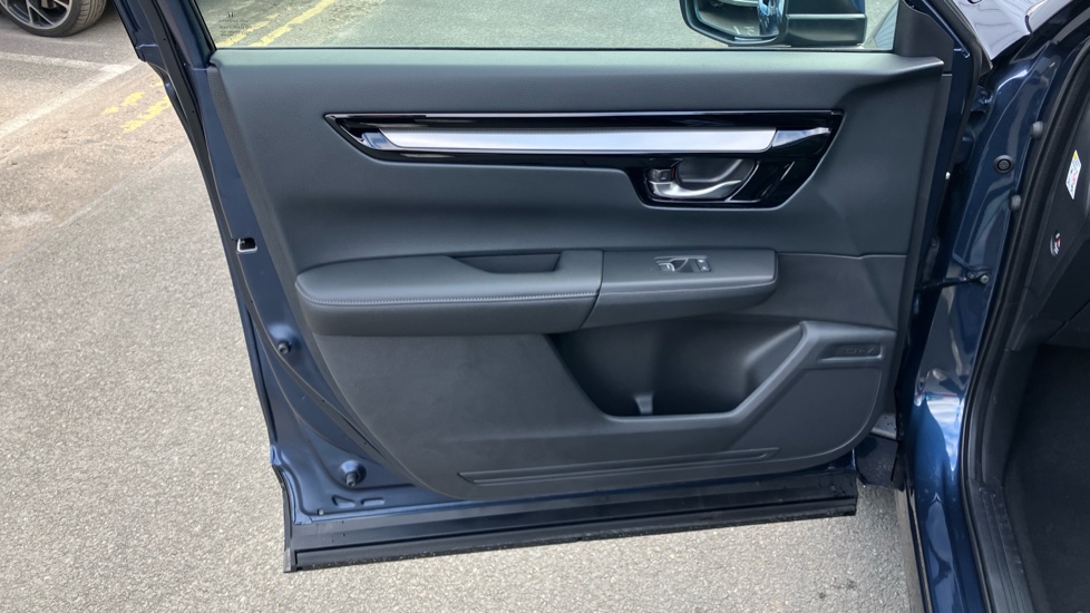 Honda CR-V 2.0 ePHEV Advance Tech 5dr eCVT Estate - Image 28