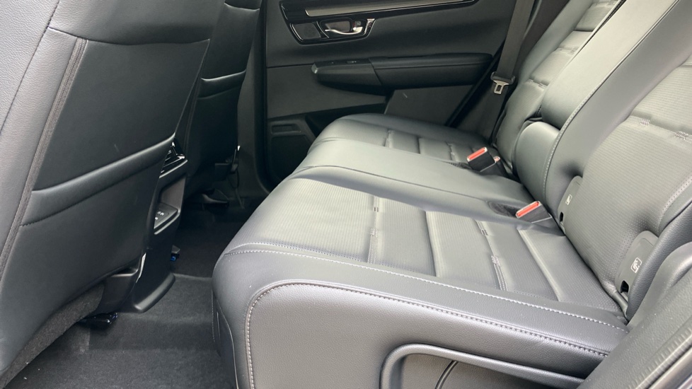 Honda CR-V 2.0 ePHEV Advance Tech 5dr eCVT Estate - Image 30