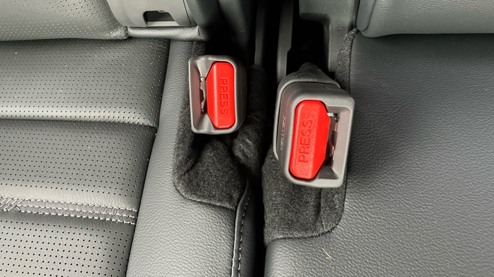 Honda CR-V 2.0 ePHEV Advance Tech 5dr eCVT Estate - Image 31