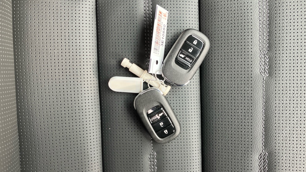 Honda CR-V 2.0 ePHEV Advance Tech 5dr eCVT Estate - Image 40