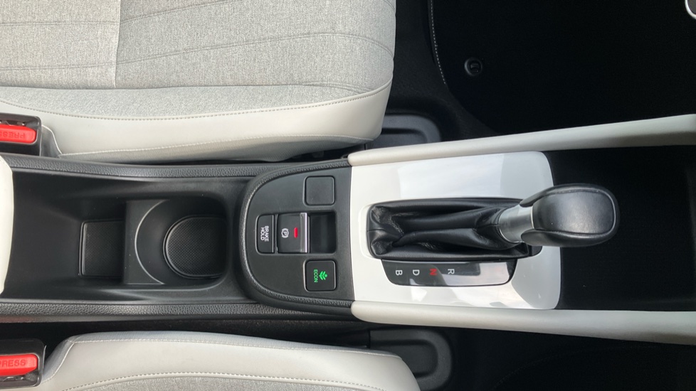 Honda Jazz 1.5 i-MMD Hybrid EX 5dr eCVT Hybrid Hatchback - Image 19