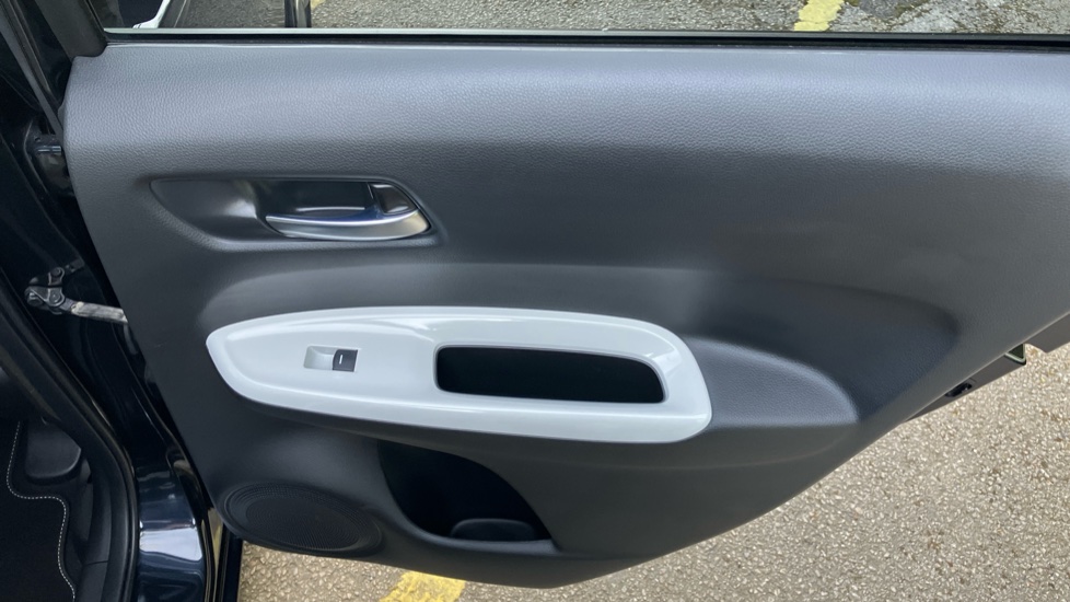 Honda Jazz 1.5 i-MMD Hybrid EX 5dr eCVT Hybrid Hatchback - Image 22