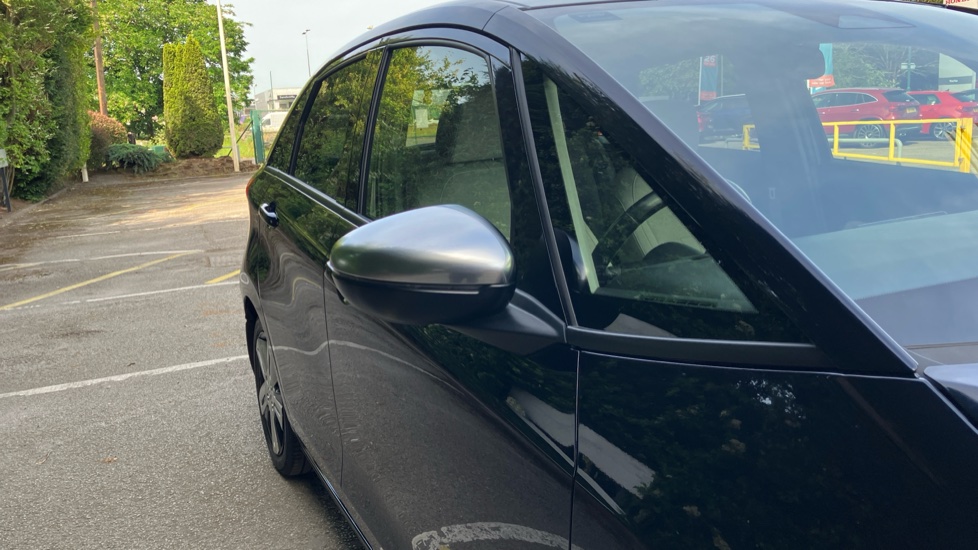 Honda Jazz 1.5 i-MMD Hybrid EX 5dr eCVT Hybrid Hatchback - Image 26