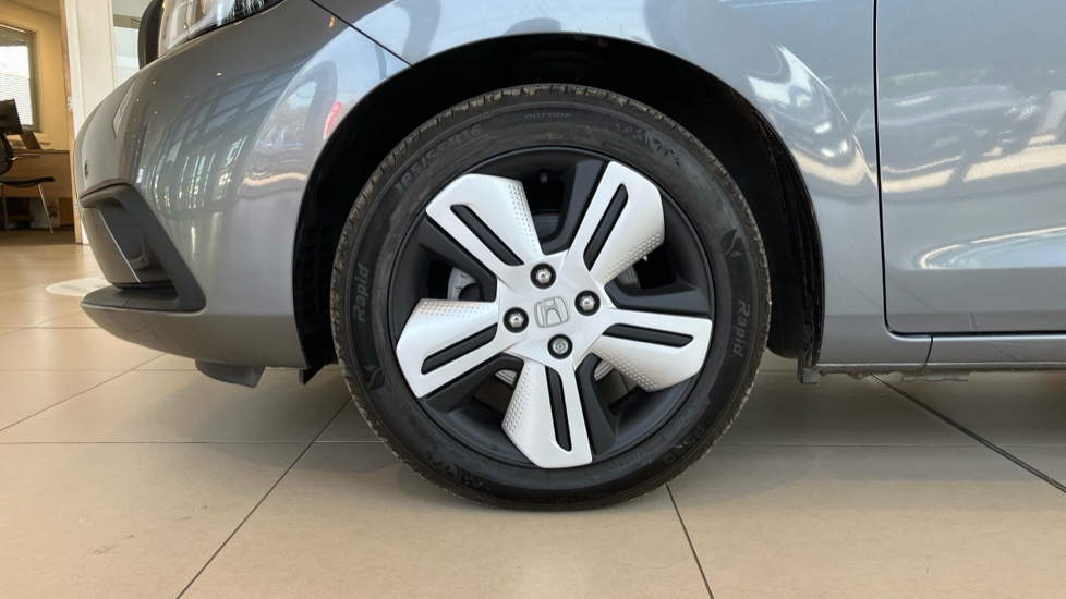 Honda Jazz 1.5 i-MMD Hybrid EX 5dr eCVT Hybrid Hatchback - Image 14